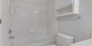 20362 HARTWELL Street Gallery 21