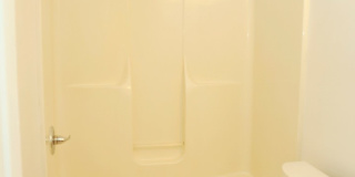 Charming End-Unit Townhouse in Mt. Airy Manor Community Gallery 8