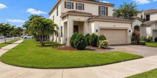 19329 NE 8th Ct 19329 NE 8th Ct Gallery 1
