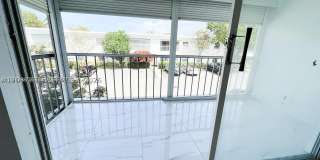 6395 Bay Club Dr Gallery 4