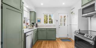5028 MASSACHUSETTS Avenue NW Gallery 13
