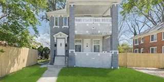 1975 Gladstone Street Gallery 10