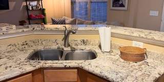 Beautiful 3 BR / 2.5 BA Townhouse for Rent Gallery 10