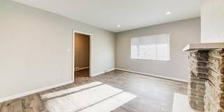 Stunning 3 bedroom home in Brookline available July 1! Gallery 14