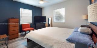 5224 NE 1st Ave Gallery 18