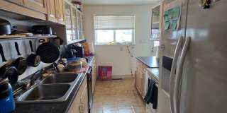 Preleasing Spacious 5-Bedroom Home with Finished Basement, Large Backyard & Attached Garage Gallery 7