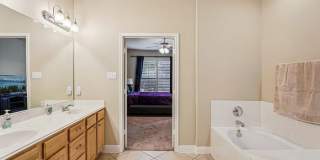 2210 Onion Creek Parkway Gallery 14