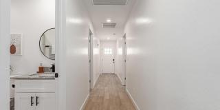 1821 W Hadley Street Gallery 21
