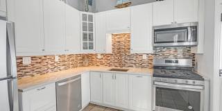 65 Heck Avenue Gallery 8