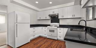 Attached garage! Attached garage! Gallery 1