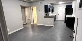1102 W Cochise Dr Gallery 3