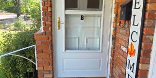 Spacious Westside 2 Bedroom unit - ALL UTILITIES INCLUDED Gallery 1