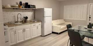 4201 Indian Creek Dr Gallery 1