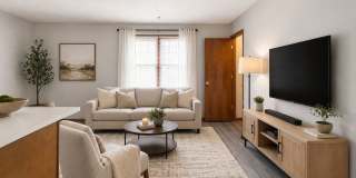 District on Martin - 1 Bedroom Units Right Next to the Village Gallery 2
