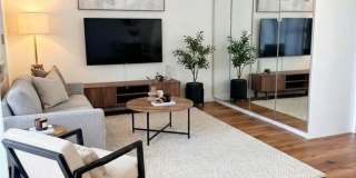 1316 N Hollywood Way Gallery 1