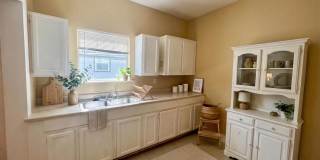 **APPLICATION RECEIVED** **MOVE IN SPECIAL** Charming Highland Park Duplex — Cozy City Living in the Heart of San Antonio Gallery 10