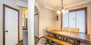 Spacious 4-Bedroom Home in The Oaks with Fenced Yard Spacious 4-Bedroom Home in The Oaks with Fenced Yard Gallery 6