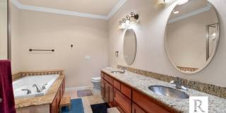 STUNNING 4 Bed/3.5 Bath Home in Talent!!! Gallery 14
