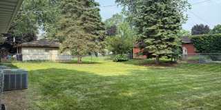 Newly Refreshed 3 Bedroom 1 Bath Single Family Home   Apply now and we will pay your application fee! Gallery 16