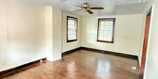Downstairs Duplex 1 Bedroom, 1 Bath – Available Now | Downtown Chapel Hill Gallery 1