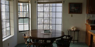 Riverfront 4 Bedroom Vacation Home Includes utiliities Gallery 9