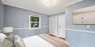 Charming Cottage in First Addition in Lake Oswego! Gallery 29