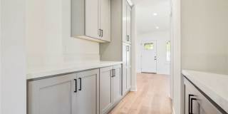 1946 Corson Street Gallery 14