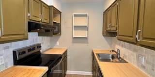 4803 WELLINGTON Drive unit: 104 Gallery 1