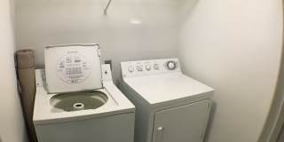 Great 2 bedroom condo on 2nd story! Gallery 22