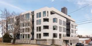 Stunning one bedroom unit in The Wedgewood section of town. Gallery 1