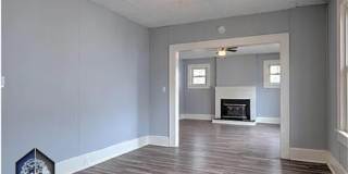 1362 E Center St Gallery 13
