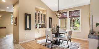 Large home in gated Awbrey Glen neighborhood Gallery 9