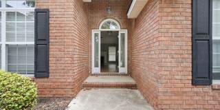 Centrally Located Home in Richmond Hill Gallery 4