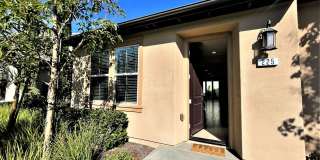 $500 OFF FIRST MONTH!! Spacious 4 bedroom, 3 bath Condo in Irvine! $500 OFF FIRST MONTH!! Spacious 4 bedroom, 3 bath Condo in Irvine! Gallery 3