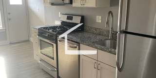 Huge 4 bed in Southie Gallery 10