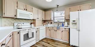 341 HICKORY HOLLOW Drive N 341 HICKORY HOLLOW Drive N Gallery 9