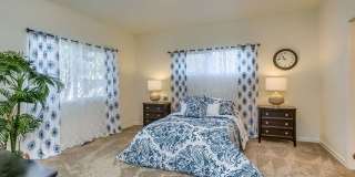 Ridgewood Gallery 27