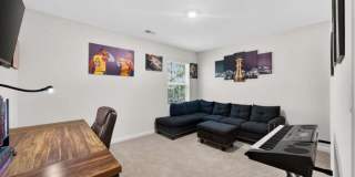 Like-New 4 bedroom 2.5 bathroom home with Custom Touches, open floor plan AND a Cul-de-sac lot! Must see! Gallery 28