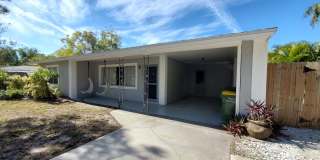 Stunning Pool Home in Sapphire Shores – West of the Trail Near the Ringling Museum Gallery 1