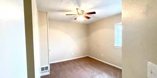 Large House with A/C, deck, updated kitchen, laundry, pet friendly September 1st Gallery 26