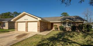 3 Bedroom, 2 Bath, Attached Garage. Dont let this one slip by. 3 Bedroom, 2 Bath, Attached Garage. Dont let this one slip by. Gallery 1