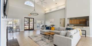 Village on the Lake Apartments Gallery 7
