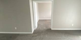 River Walk Apartments Gallery 39