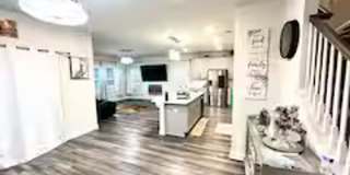 Room in 4 Bedroom Home at Arbor Vista Dr Gallery 8