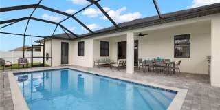 1137 SW 18th Court Gallery 24