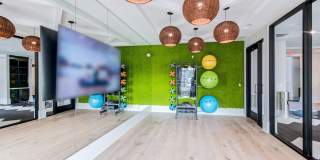 Tapestry Nona Gallery 17