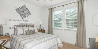 Venetian Isle Gallery 34