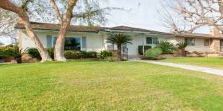 Spacious 3 Bedroom Home with Oversized Family Room & Covered Outdoor Living! Gallery 4