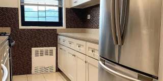 196 Morton Ave Apt G2 Gallery 3