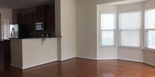 9132 LANDON HOUSE Lane Gallery 3